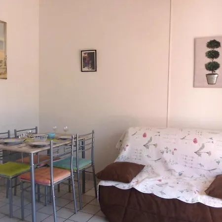 Maison 3 Pieces Avec Piscine Proche Plage, Courts De Tennis, Jardinet Et Parking Prive - Fr-1-224a-48 *