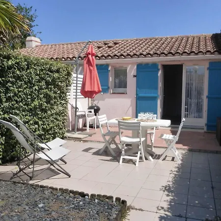 Maison 3 Pieces Avec Piscine Proche Plage, Courts De Tennis, Jardinet Et Parking Prive - Fr-1-224a-48 Feriehus *