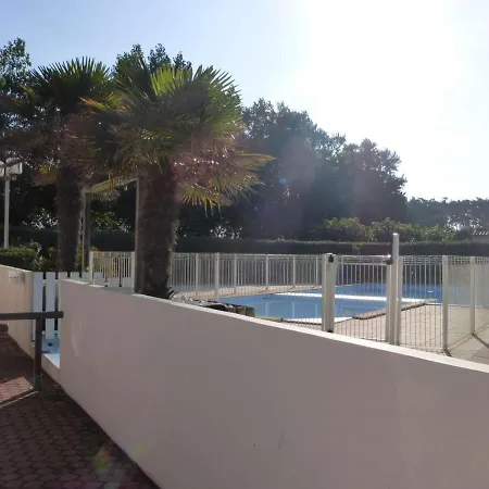 Maison 3 Pieces Avec Piscine Proche Plage, Courts De Tennis, Jardinet Et Parking Prive - Fr-1-224a-48 Feriehus